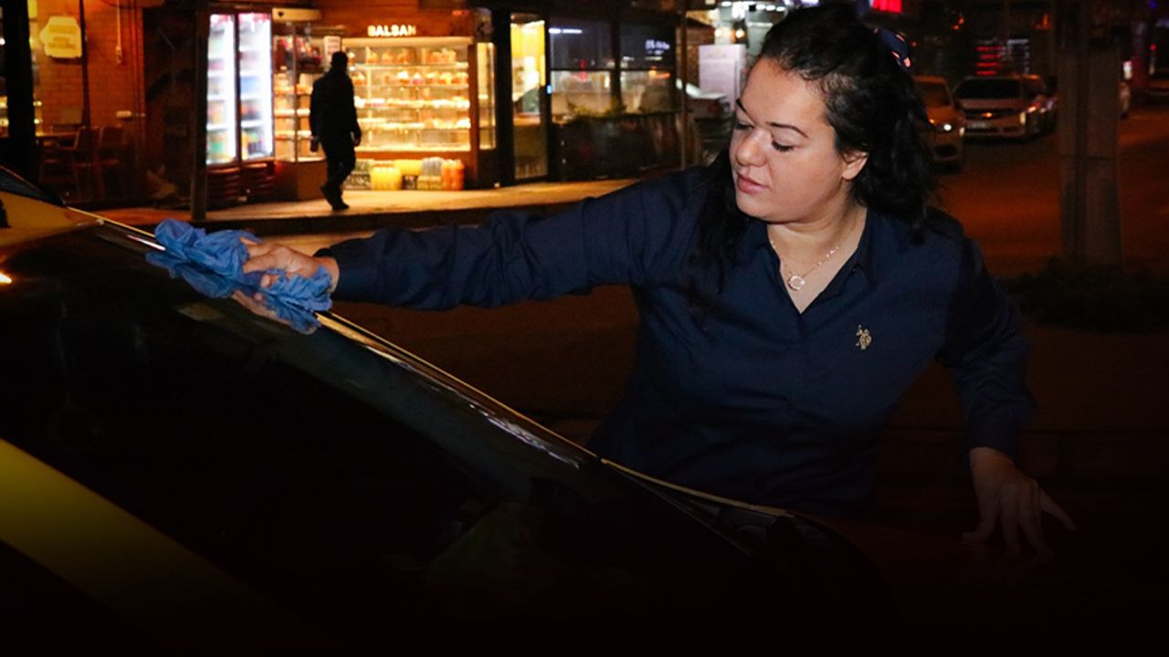 İzmir'in 'Şoför Nebahat'i geceleri direksiyon sallıyor... "Mücadelemiz helal lokma için"