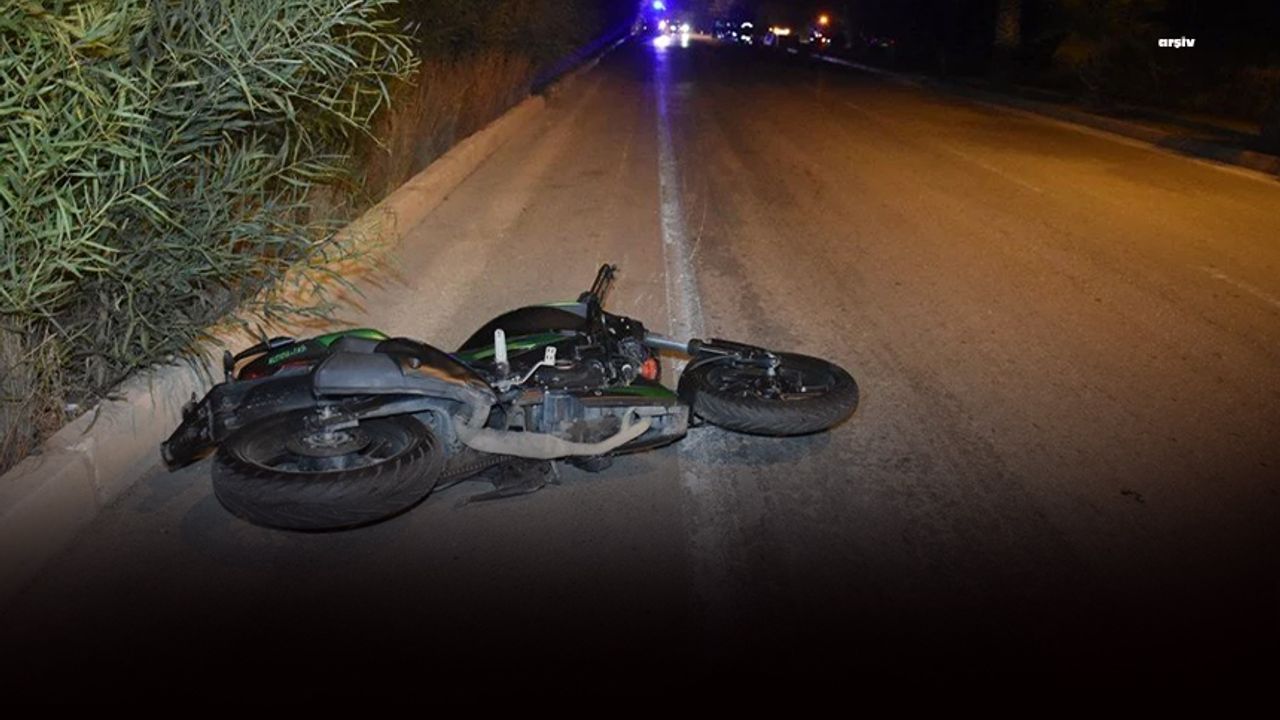 Kontrolden çıkan motosiklet devrildi... Sürücüsü hayatını kaybetti