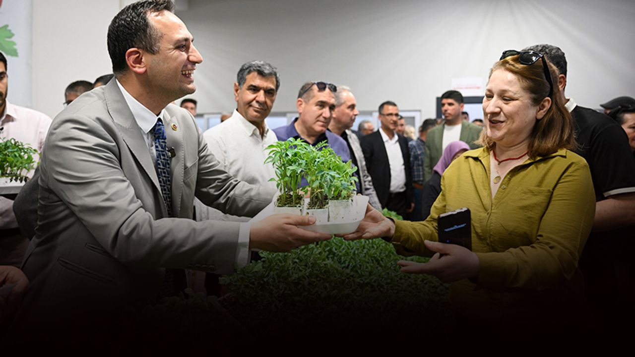 Bornova’da 400 bin fide toprakla buluşuyor