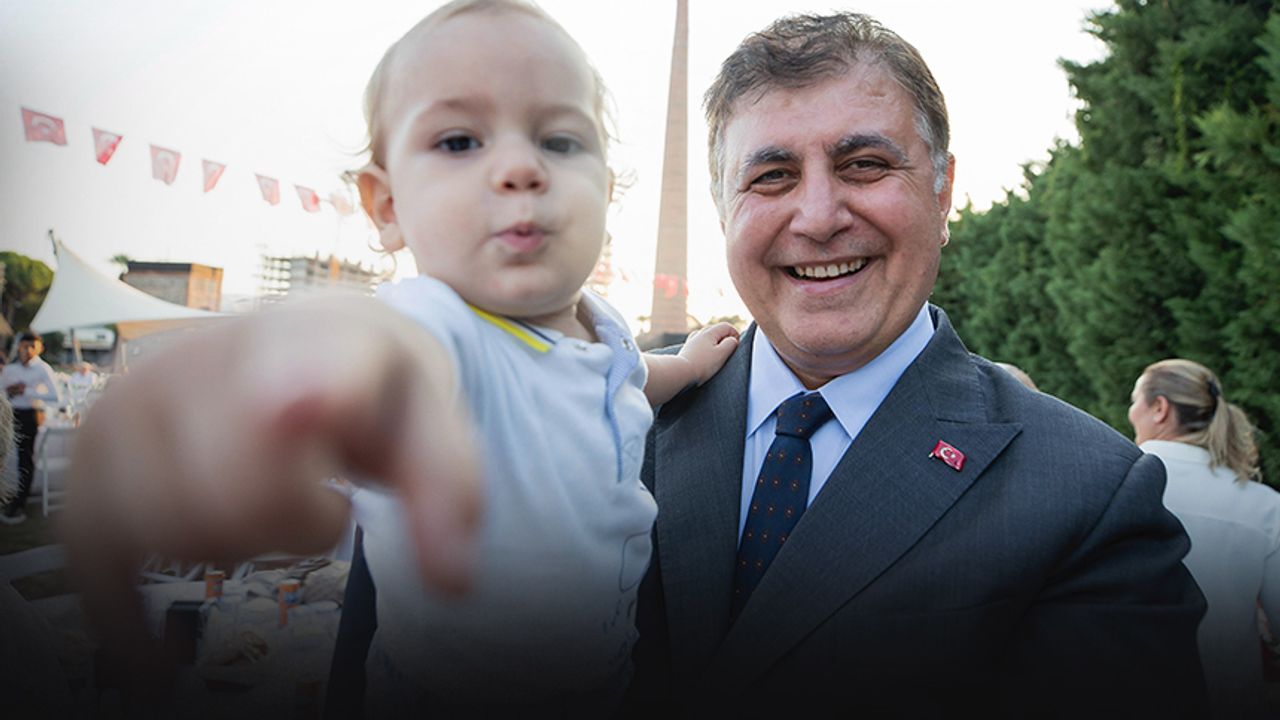 Tugay'dan Ulusal Egemenlik ve Çocuk Bayramı'nın 105’inci yılında anlamlı mesaj...  "1920’nin aydınlığıyla selamlıyorum"