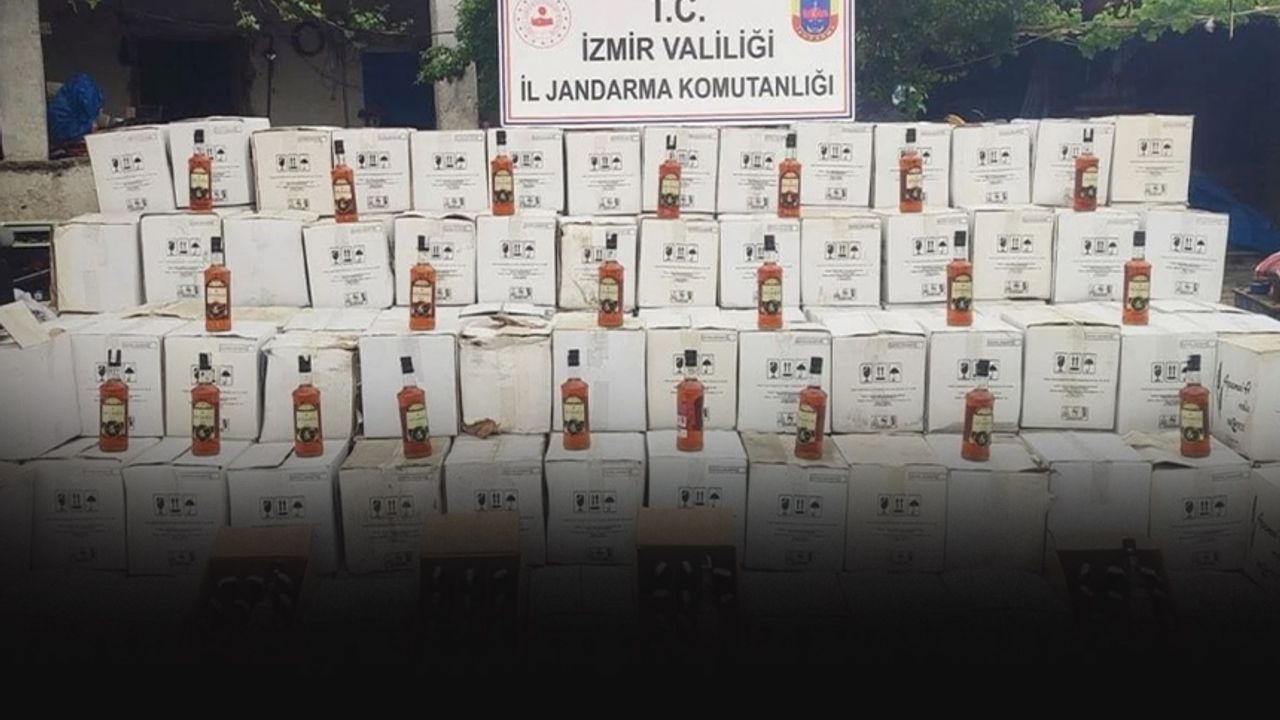 İzmir'de kaçak içki operasyonu... 3 Bin 142 şişe ele geçirildi
