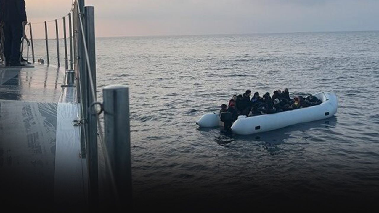 İzmir'de 36 düzensiz göçmen yakalandı