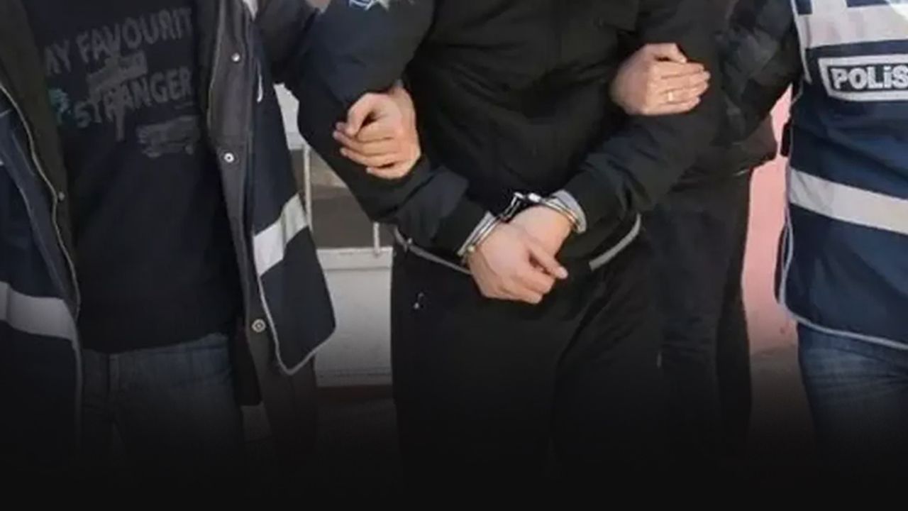 İzmir'de yasaklı madde operasyonu... 2 kişi gözaltına alındı!