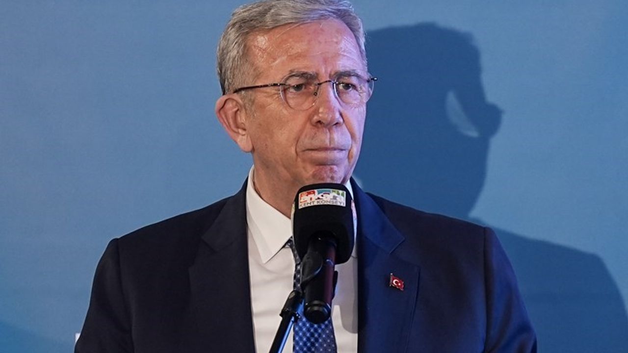Mansur Yavaş'tan kürsüde 'R.O.K' tepkisi: 'CHP'ye kayyum diyeni...'