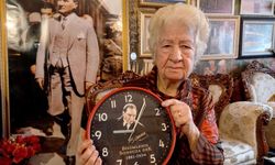 Evindeki bütün saatler 09.05’i gösteriyor