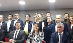 CHP İzmir’de ilk istifa: Alçay adaylık için yola çıktı!
