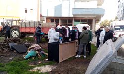 Boş arazideki ahşap dolaptan erkek cesedi çıktı