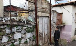 100 yıl önce restore edilmişti... Mescitten geri sadece kapısı kaldı 