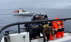 İzmir açıklarında 36 düzensiz göçmen kurtarıldı