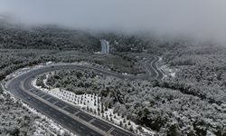 İzmir'in yüksek kesimlerinde kar yağışı