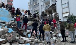 İzmir'in gönüllü sağlık ordusu deprem bölgesinde!