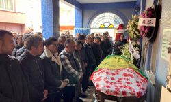 İzmirli Dilay depremzedelere yardım yolunda hayatını kaybetmişti... Gözyaşlarıyla son yolculuğuna uğurlandı