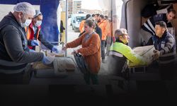 İzmir Adıyamanlı yurttaşlarla el ele yaraları sarıyor... İğneden ipliğe destek