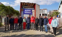 Gaziemir’den depremzedelere 6 tır 35 kamyon eşya desteği