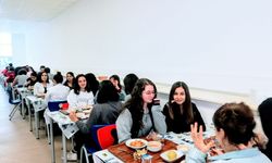 Milli Eğitim'den İzmir'de öğrenciye ücretsiz yemek  
