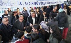 Aydın Büyükşehir Belediyesi iftar sofraları kurmaya devam ediyor