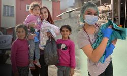 "İki bebeğimi de İzmirliler kurtardı" Depremzede anne bebeğine doktorun adını verdi