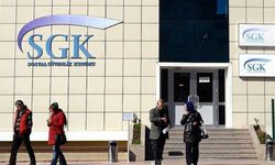 SGK çalışanları iş bıraktı!