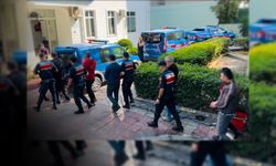 İzmir'de tefecilik operasyonu!  Acil paraya ihtiyacı olanları hedef aldılar