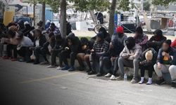 İzmir açıklarında umut arayışı... Geri itilen 42 göçmen kurtarıldı