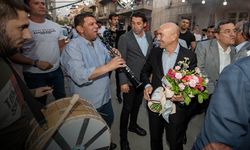 Başkan Soyer Roman yurttaşlarla bir araya geldi... Hep beraber kazanacağız