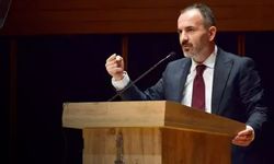 AK Partili Hızal’dan Soyer 'e ve CHP’ye ‘Fener Alayı’ çağrısı  ‘Seçim kurallarını çiğnemeye mi başlayacaksınız?'