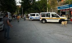 İzmir’de parkta dehşet... Boğazından bıçaklanarak öldürüldü