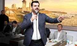 AK Partili İnan'dan Soyer'e sığınmacı çıkışı... Hizmetsizliği onlara bağlama!