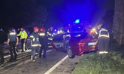 Otomobil, önündeki araca çarptı: 9 yaralı