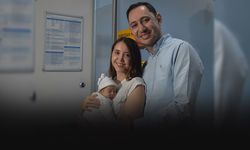 Lila bebek, bayramda kuvözden taburcu edildi