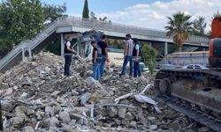 Depremin 122. gününde enkaz altından kadın cesedi çıktı