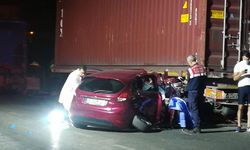 İzmir'de 1 kişinin öldüğü trafik kazası anı güvenlik kamerasınca görüntülendi