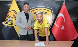 Aliağa FK, Emirhan'la anlaştı
