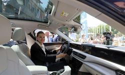 Türkiye'nin yerli otomobili Togg DEÜ'nün makam aracı oldu