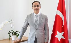 İzmir İl Milli Eğitim Müdürü yeniden Ömer Yahşi oldu