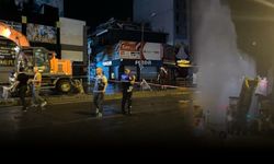 İzmir’de su borusu patladı, cadde ulaşıma kapatıldı