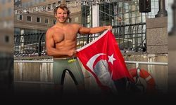 İzmirli Emre ABD’de zafere kulaç attı