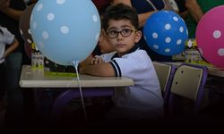 İzmir’de ilk ders zili çaldı... 114 bin 303 öğrenci "uyum" için okulda