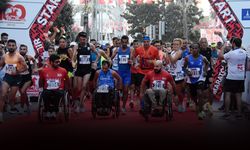 İzmir'de yarı maraton zamanı