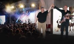 Çeşme Festivali yüz binleri ağırladı... Başkan Oran: "Sanatı desteklemeye devam edeceğiz"