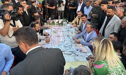 Tıvorlu İsmail oğlunu evlendirdi… Dudak uçuklatan takı