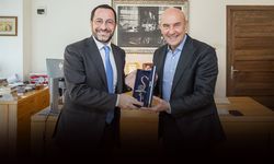 Müjdeyi Başkan Soyer verdi... İzmir'den İtalya'ya direkt uçuşlar başlıyor!