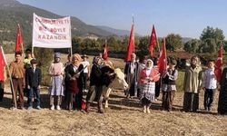 Cumhuriyet'in 100'üncü yılında tarihi fotoğrafı canlandırdılar