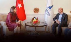 Başkan Soyer'den Romanya'ya direkt uçuş müjdesi