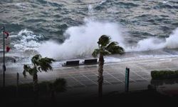 İzmir'de hafta sonu planları iptal... Fırtına geliyor!
