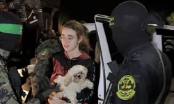 Hamas esir aldığı köpeği de serbest bıraktı