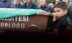Göçükte hayatını kaybeden madenci için son görev... 4 yaşındaki oğlu tabutuna sarıldı