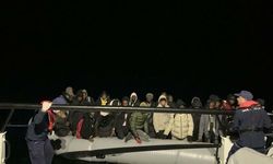 İzmir'de 42 kaçak göçmen kurtarıldı