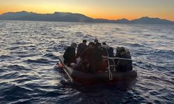 Muğla'da Yunanistan'ın geri ittiği 106 kaçak göçmen kurtarıldı