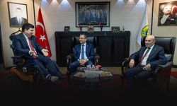 CHP Lideri Özel, Buca Belediye Başkanı Erhan Kılıç’ı ziyaret etti